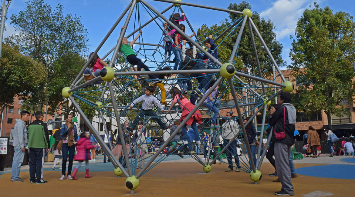 Parque infantil Parque de la 93 Bogota Colombia10