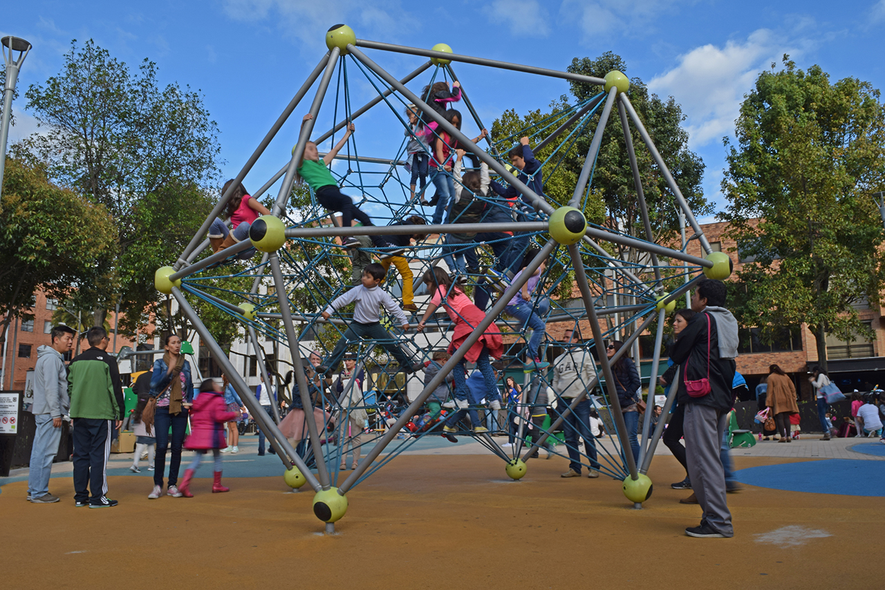Parque infantil Parque de la 93 Bogota Colombia10