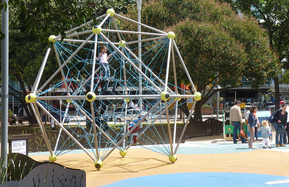 Parque infantil Parque de la 93 Bogota Colombia